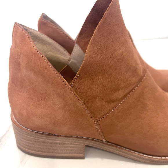 Eileen Fisher leaf Tan Suede Ankle Booties 9 - Picture 7 of 7